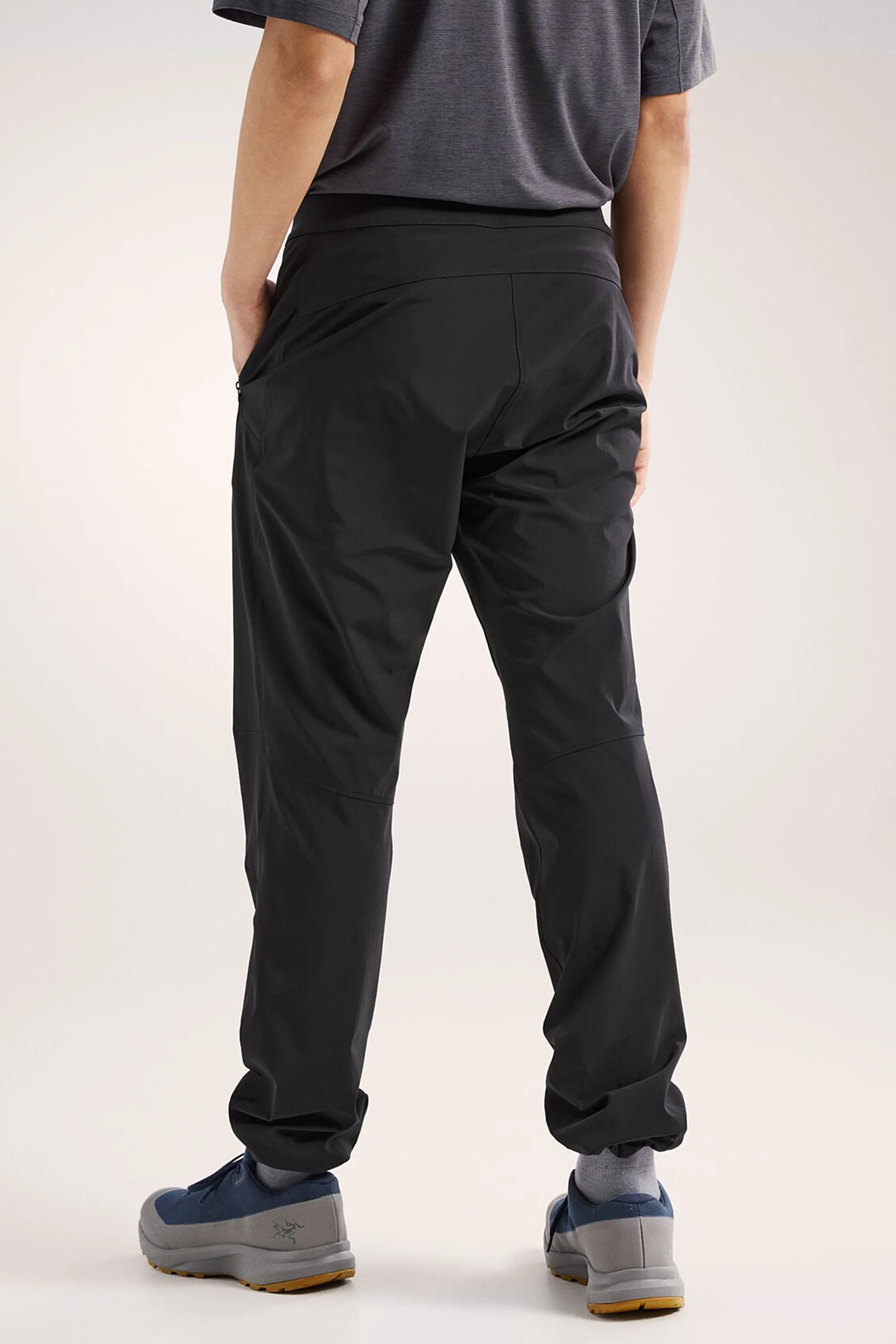 Arc'teryx Men's Gamma Lightweight Pant in Black