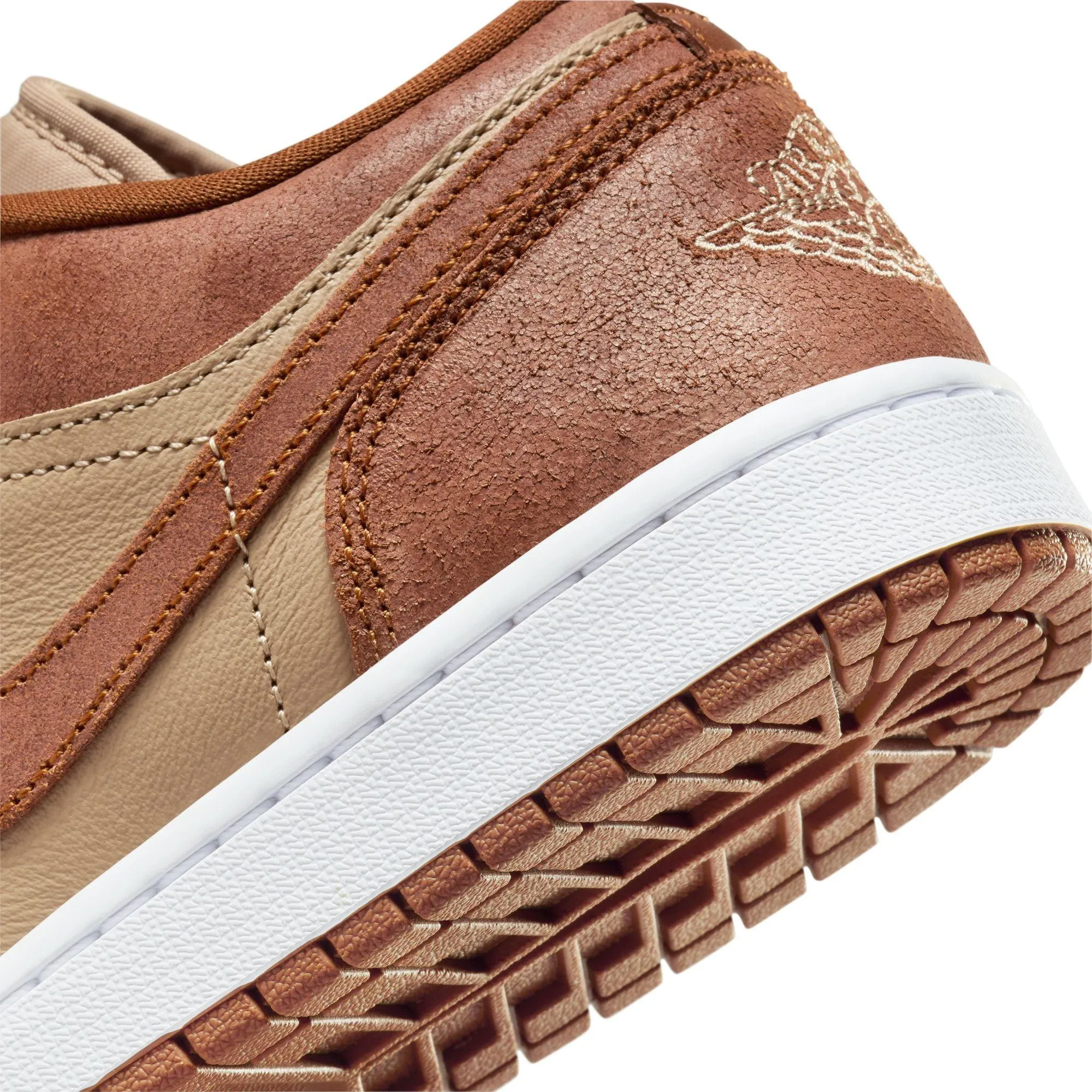 Wmns' Air Jordan 1 Low SE 'Legend Md Brown'